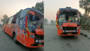 आगरा एक्सप्रेसवे पर डबल-डेकर बस पलटी