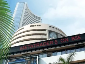 सेंसेक्स 148 अंक लुढ़ककर 83,400 पर बंद