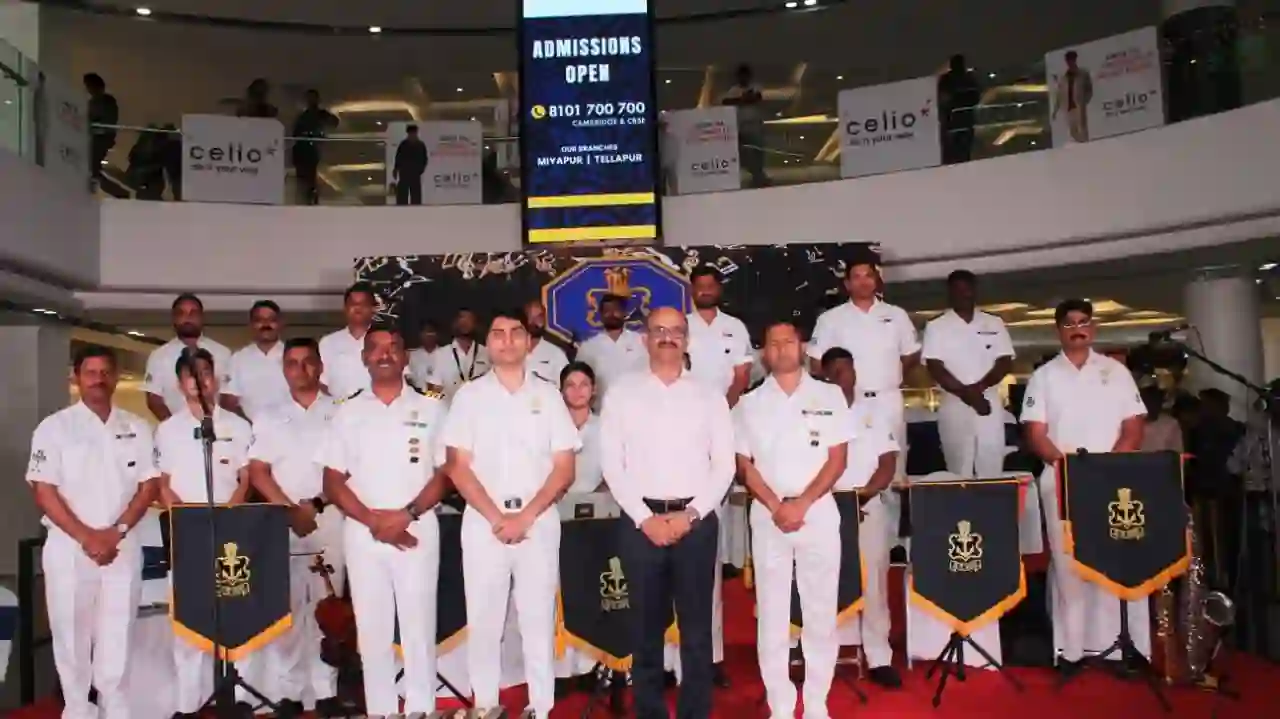 भारतीय नौसेना बैंड ने हैदराबाद में बिखेरा समा