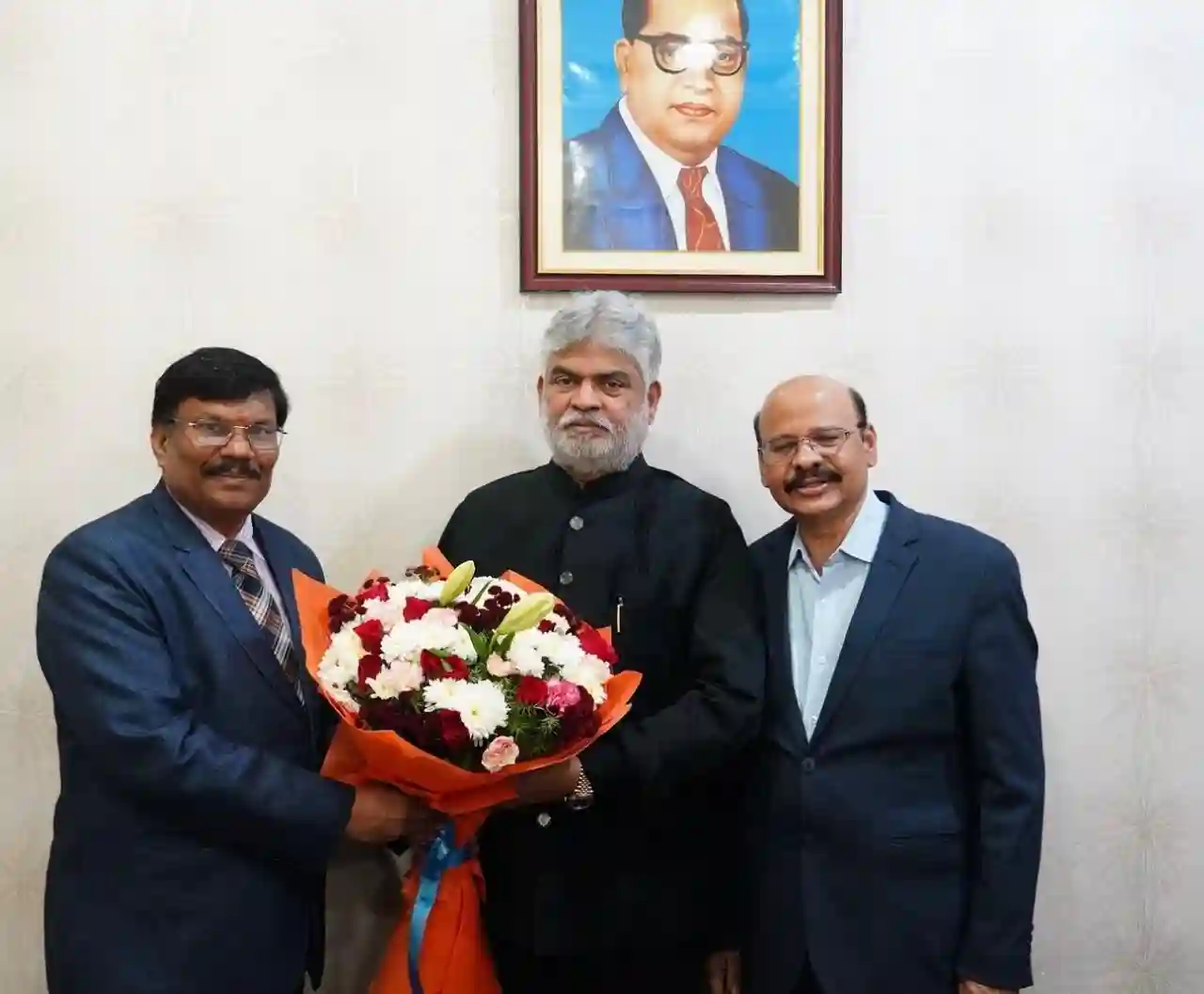 विधानसभा के नए सचिव ने कार्यभार ग्रहण किया