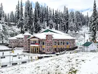 Weather-कड़ाके की ठंड की चपेट में उत्तर भारत, पहाड़ों पर बर्फबारी