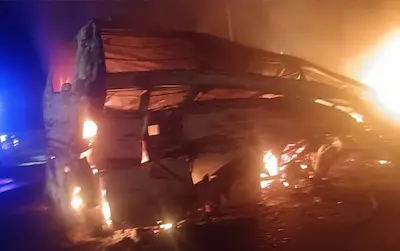 Karnatka-कर्नाटक के चित्रदुर्ग में स्लीपर बस हादसा, आग लगने से 10 से अधिक मौतें