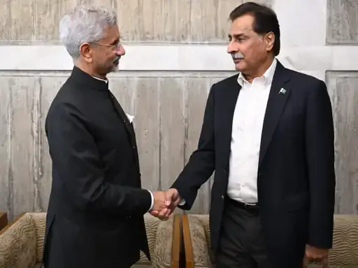 Dhaka: ढाका में कूटनीतिक हलचल