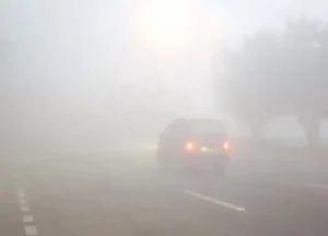 Weather-उत्तर भारत में सर्दी का असर, दिल्ली-एनसीआर में धुंध और स्मॉग