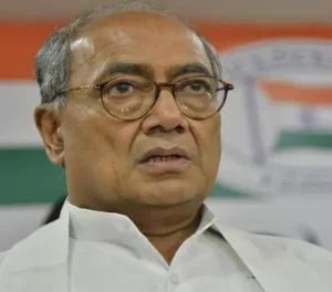 Rahul Gandhi-राहुल गांधी ने दिग्विजय सिंह को लगाई फटकार, RSS बयान पर जताई आपत्ति