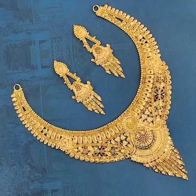 Gold: सोना-चांदी रिकॉर्ड स्तर पर