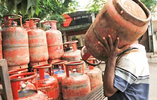 LPG: एलपीजी सब्सिडी फॉर्मूले में बड़ा बदलाव