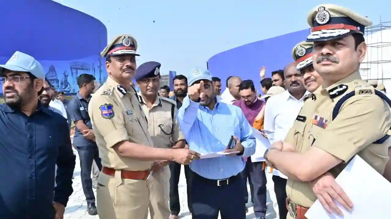 डीजीपी ने ग्लोबल समिट की सुरक्षा तैयारियों की समीक्षा की
