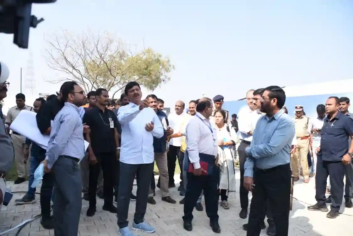 मंत्री ने ग्लोबल समिट की तैयारियों का निरीक्षण किया