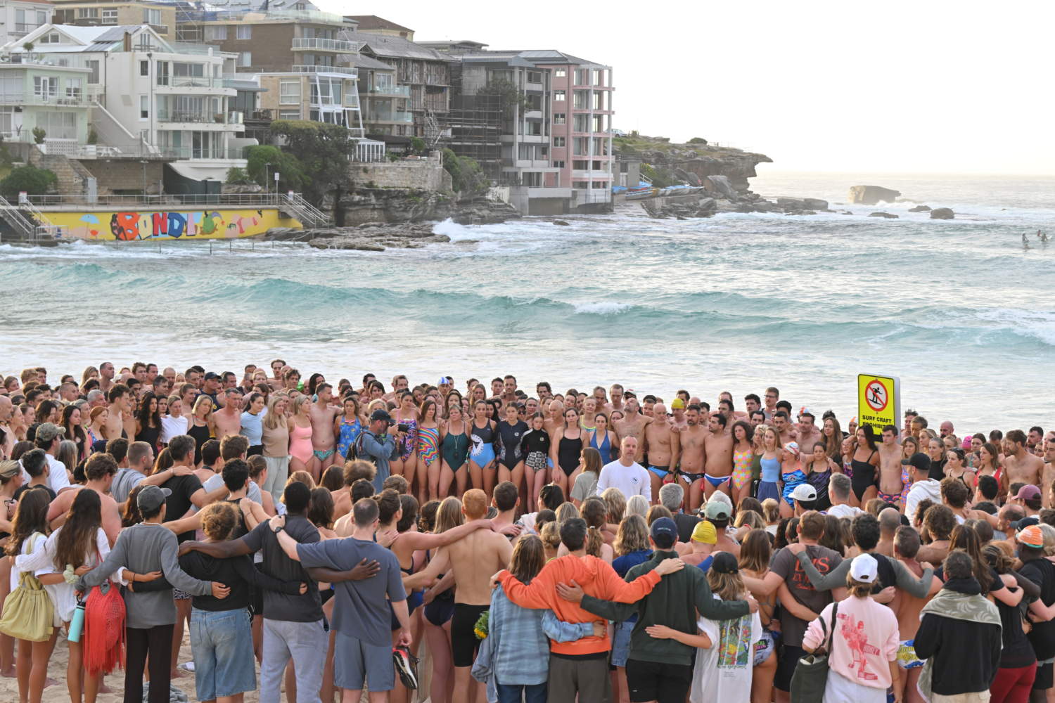 बॉन्डी बीच शूटिंग पर ISIS बयान, सनसनी!…