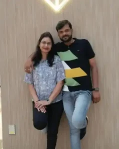 तीन गाड़ियों की टक्कर, पति-पत्नी समेत 3 की मौत