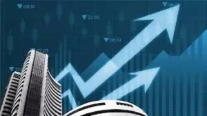 सेंसेक्स में हल्की बढ़त, निफ्टी 50 अंक चढ़कर मजबूत