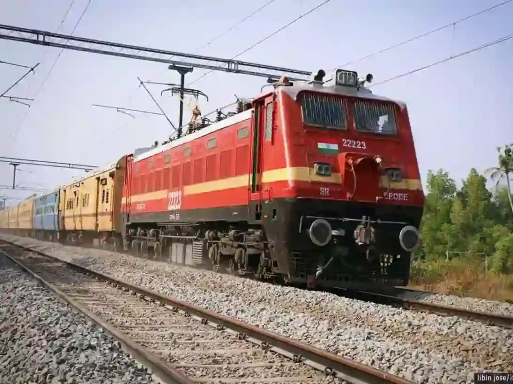 SCR : संक्रांति भीड़ को देखते हुए दक्षिण मध्य रेलवे की 4 विशेष ट्रेनें