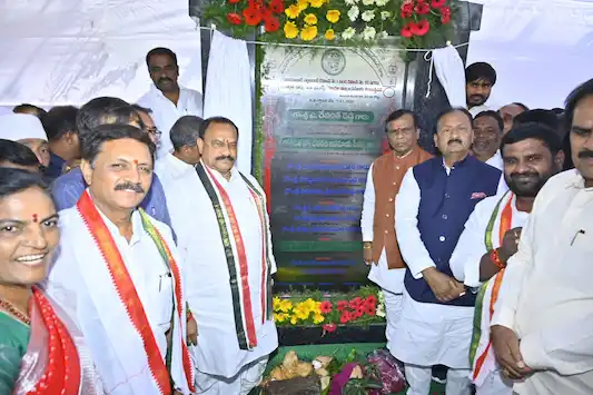 Nizamabad : निजामाबाद शहर की तस्वीर को पूरी तरह से बदलने का प्रयास – गौड़