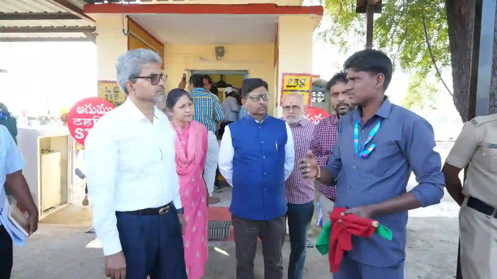 जीएम ने गुंतकल मंडल का किया सुरक्षा निरीक्षण