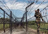 New Delhi- भारत-बांग्लादेश सीमा पर नई अभेद्य बाड़ से सुरक्षा मजबूत