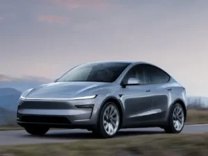 बेंगलुरु में टेस्ला की एंट्री