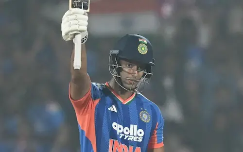 विशाखापट्टनम टी-20: रिकॉर्ड्स की बारिश के बीच भारत की हार