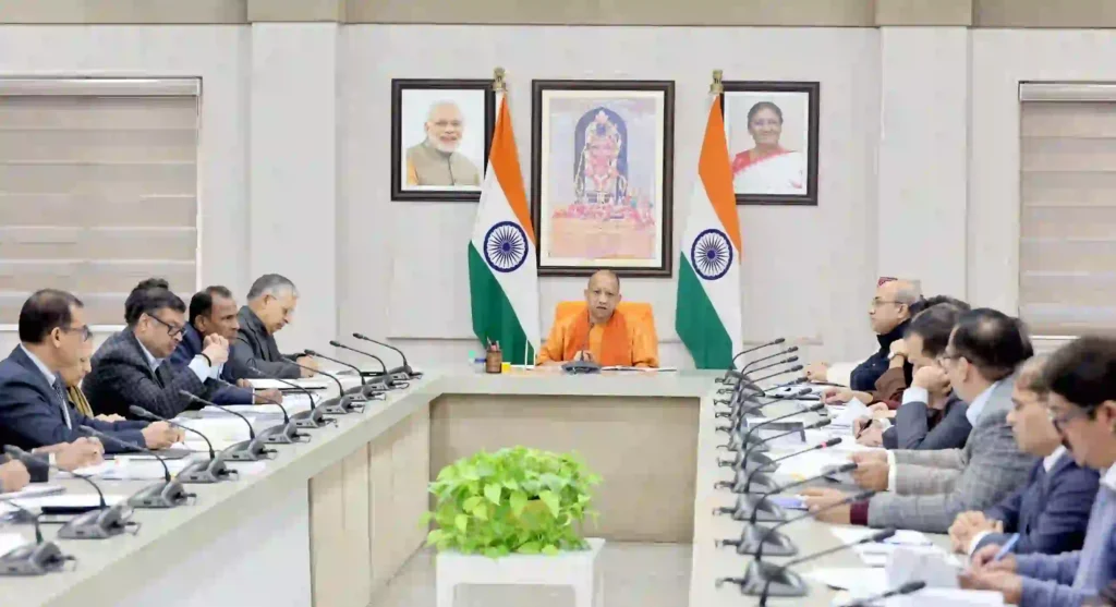 Yogi Adityanath: सभी विभाग समय से आवंटन बजट का करें इस्तेमाल – मुख्यमंत्री योगी