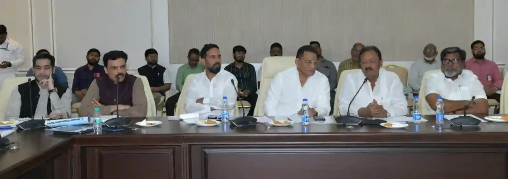 Hyderabad : मंत्री अज़हरुद्दीन ने रमज़ान 2026 तैयारियों की समीक्षा की