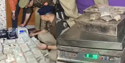 UP- इंटरनेशनल सट्टा-हवाला रैकेट का भंडाफोड़, 2 करोड़ कैश व 62 किलो चांदी जब्त