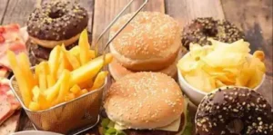 Health- फास्ट फूड सेहत के लिए गंभीर खतरा