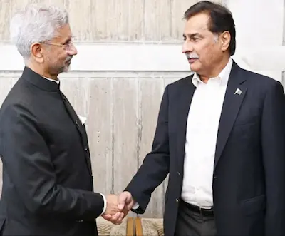 Bangladesh- बांग्लादेश में पाकिस्तान के संसद अध्यक्ष से मिले जयशंकर