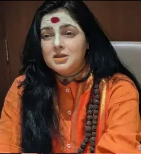 UP- विवाद के बीच किन्नर अखाड़े ने ममता कुलकर्णी को किया बाहर