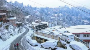 HP- हिमाचल में बारिश-बर्फबारी का कहर, 535 सड़कें बंद, मनाली-शिमला में लंबा जाम