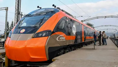 Railway- लॉन्च से पहले ही वंदे भारत शयनयान की बुकिंग फुल, बना नया रिकॉर्ड