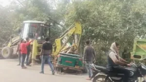 तेज रफ्तार ट्रक ने ऑटो को मारी टक्कर, 5 की मौत