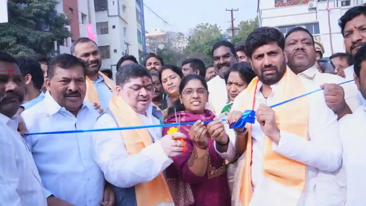 हैदराबाद के विकास के अनुरूप नागरिक सुविधाओं को मजबूत करेगी सरकार- पोन्नम