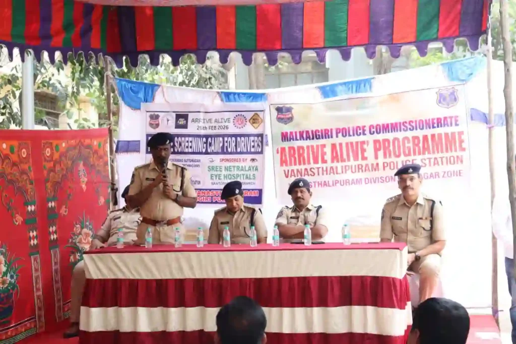 Hyderabad : भारी वाहन चालकों के लिए मुफ्त नेत्र स्वास्थ्य शिविर आयोजित