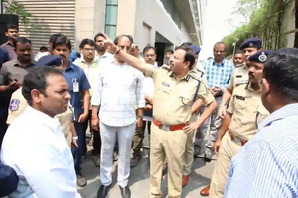 CP : क्षेत्र सिग्नल-मुक्त चौराहों में परिवर्तित हो जाएगा- सज्जनार