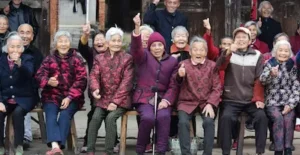 CHINA- रिटायरमेंट के बाद नई उड़ान, पढ़ाई के लिए विदेश जा रहे चीनी वरिष्ठ नागरिक