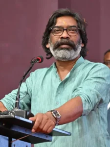 Jharkhand- हेमंत सोरेन सरकार का बड़ा कदम, 12 लाख छात्राओं को फ्री सेनेटरी पैड