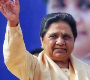 UP- यूपी चुनाव से पहले बंगला सियासत गरम, मायावती को बड़े बंगले पर सवाल