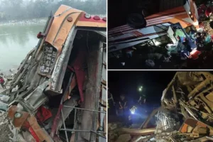 नेपाल में भीषण सड़क हादसा