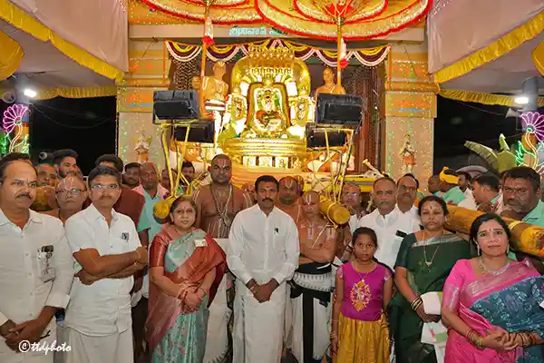 Temple : श्री कल्याण वेंकटेश्वरस्वामी ने वैकुंट नारायण अलंकरण में दर्शन दिए