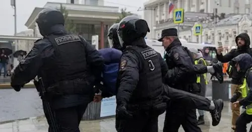 Russia: रूस में भारतीय छात्रों पर संकट