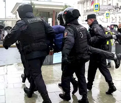 Russia- रूसी कैंपस में चाकूबाजी से हड़कंप, 4 भारतीय छात्र घायल