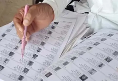 National- चुनाव आयोग की कार्रवाई, गुजरात में 68 लाख मतदाता नाम हटाए गए