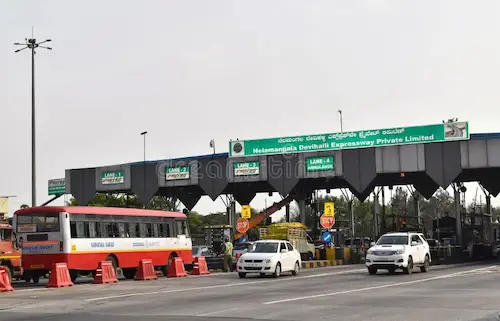 National- 1 अप्रैल से टोल प्लाजा पूरी तरह कैशलेस, डिजिटल पेमेंट होगा अनिवार्य