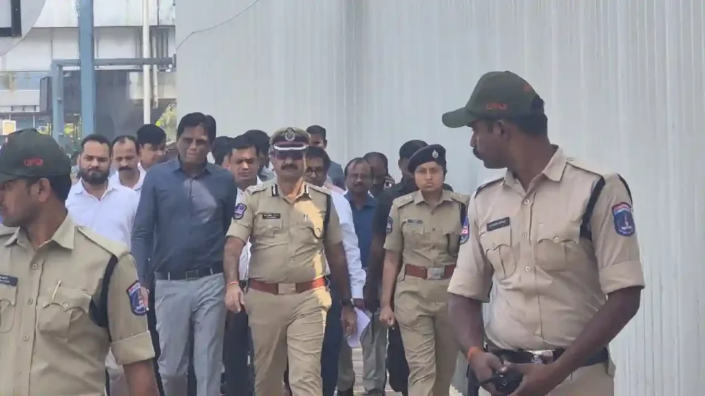 Corridor : साइबराबाद आईटी कॉरिडोर में पैदल यात्री सुरक्षा के लिए स्काईवॉक प्रस्तावित