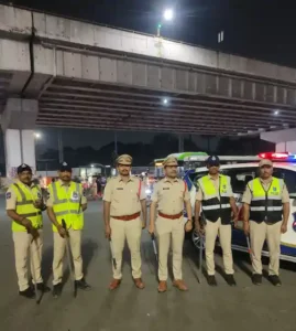 साइबराबाद पुलिस का सड़कों पर पुलिसिंग अभियान