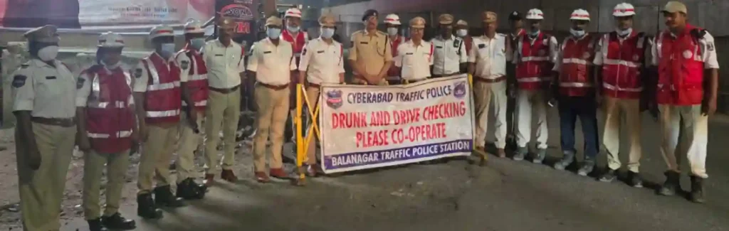 शराब पीकर