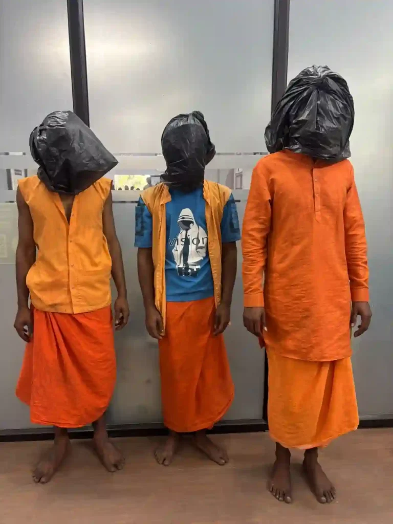 Crime : ध्यान भटकाकर ठगी करने वाले 3 गिरफ्तार