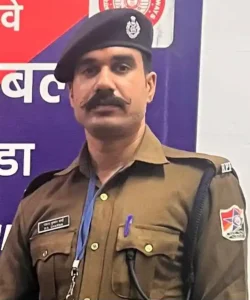 कांस्टेबल पंकज कुमार शर्मा यात्री के लिए बने भगवान, बचाई जान