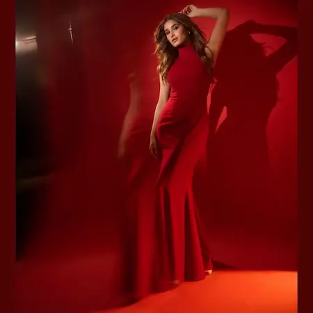 एक्ट्रेस