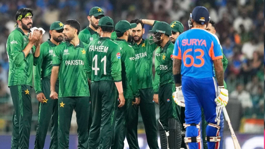 Pakistan six spinners record : 6 स्पिनरों से पाक रिकॉर्ड, भारत दबाव में!